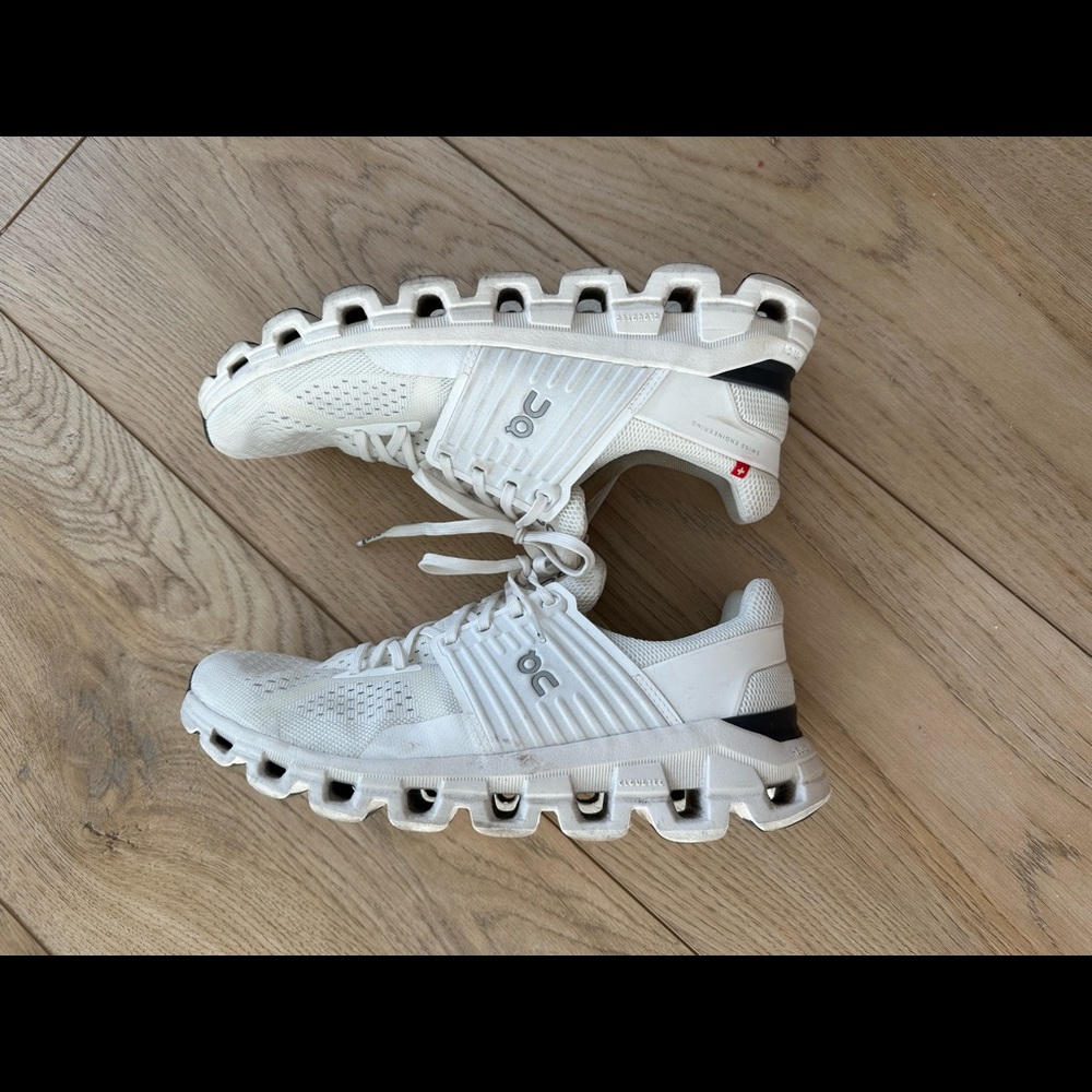 White On Cloudswift running shoe